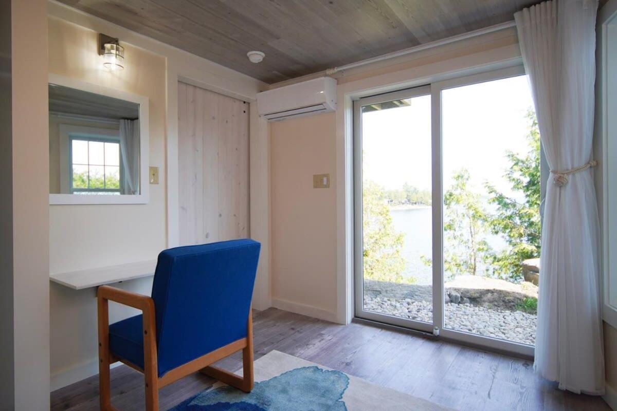 Loza House Coastal Design Unit With Lake & Mountain Views بلاتسبورغ المظهر الخارجي الصورة